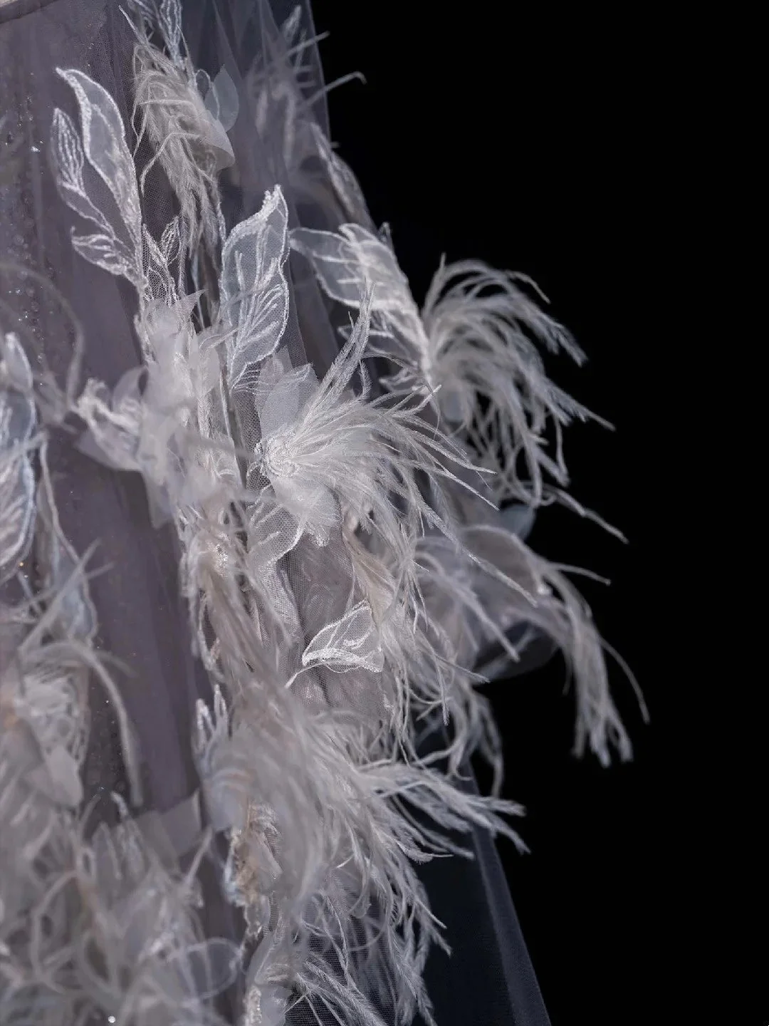 Charming Halter Tulle Sequin Beaded Mermaid Long Evening Dress Birthday Party Dress With Feathers Cape D4857