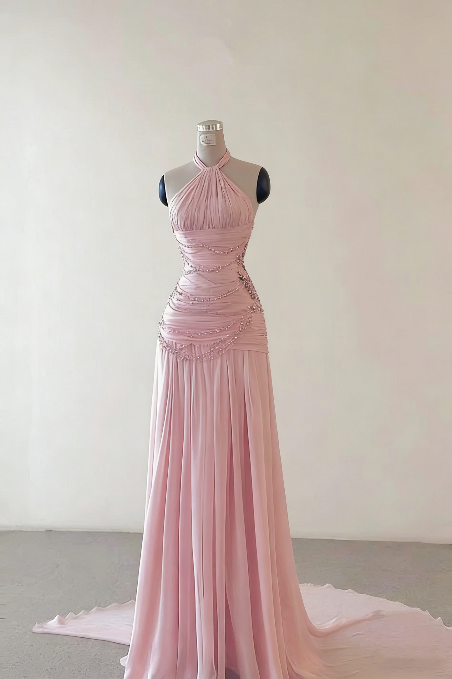 Pretty Pink Halter Chiffon Beaded Evening Gown Backless Long Prom Dresses D2463