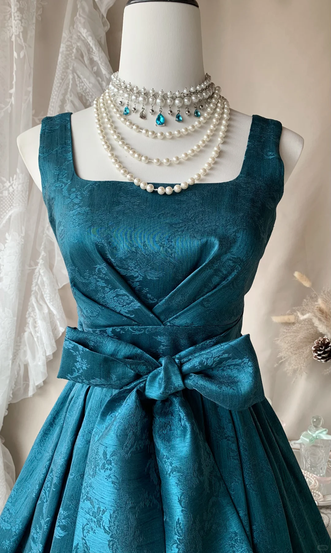 Vintage Peacock Blue Satin Print Floral Short Graduation Homecoming Dress,Spaghetti Straps A Line Birthday Outfits D3182