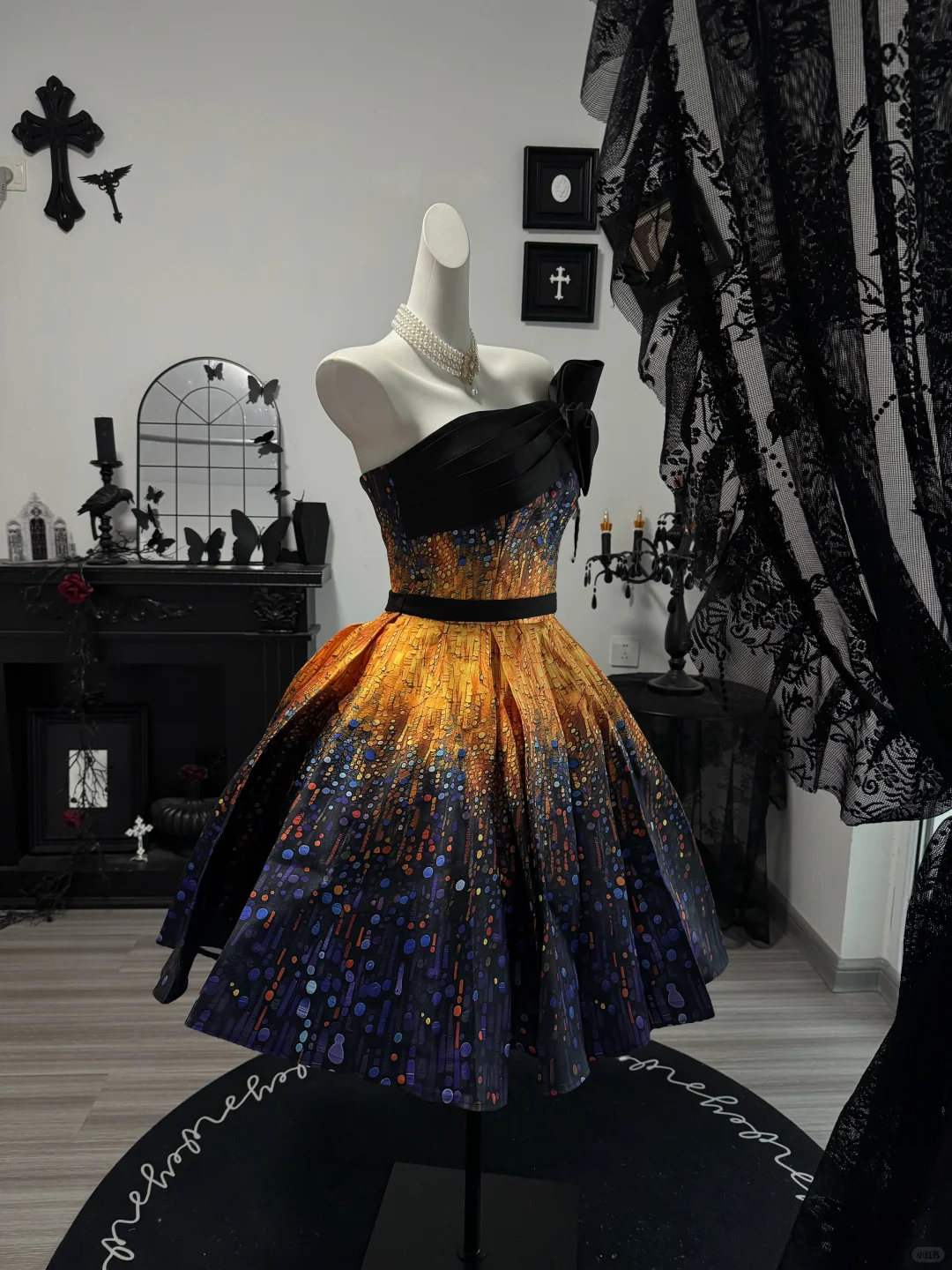 Chic Strapless Satin Short Party Dress Homecoming Dress D4711