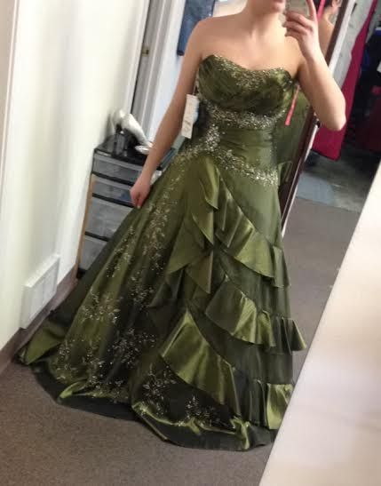 Vintage Strapless Olive Green Satin Lace Beaded Ball Gown Long Evening Dress D1504