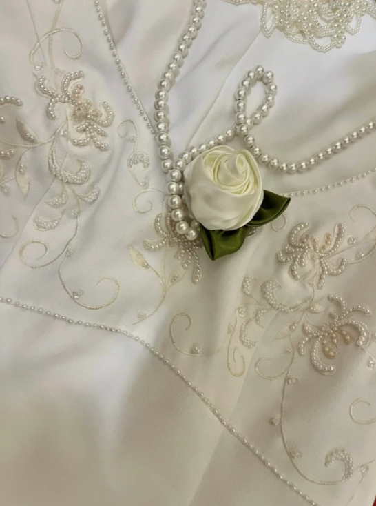 Elegant V Neck Satin Beaded Mermaid Long Wedding Guest Dress White Formal Party Dress Prom Gown D2056