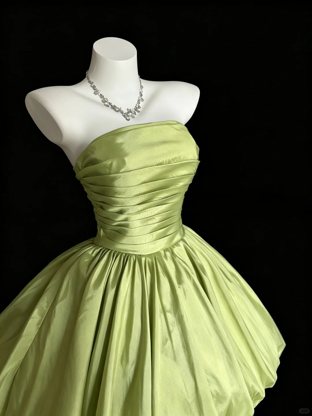 Pretty Strapless Satin Short Party Dress Apple Green Short Homecoming Dress D5218