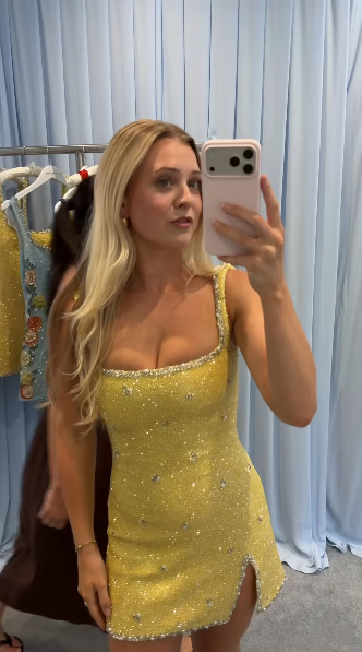Shiny Spaghetti Straps Yellow Sequin Beaded Sheath Short Homecoming Dress Birthday Outfits D3656