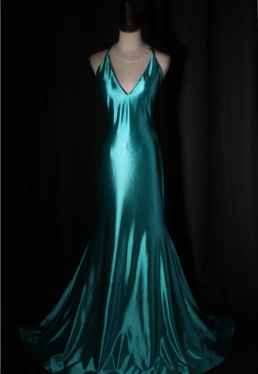 Sexy Green V Neck Satin Mermaid Long Party Dress Backless Wedding Guest Dress D2327