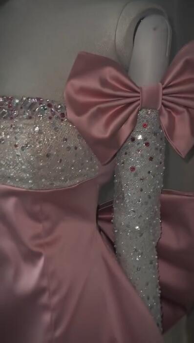 Charming Off The Shoulder Pink Satin Sequin Beaded Short Birthday Outfits Homecoming Dress With Bow D4768