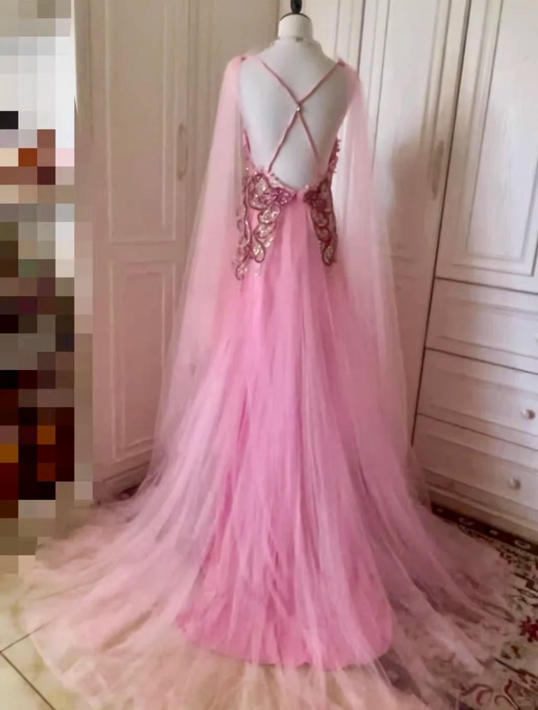 Pretty Pink Tulle Lace Appliques Beaded Evening Dress Spaghetti Straps Backless Long Prom Gown D3096