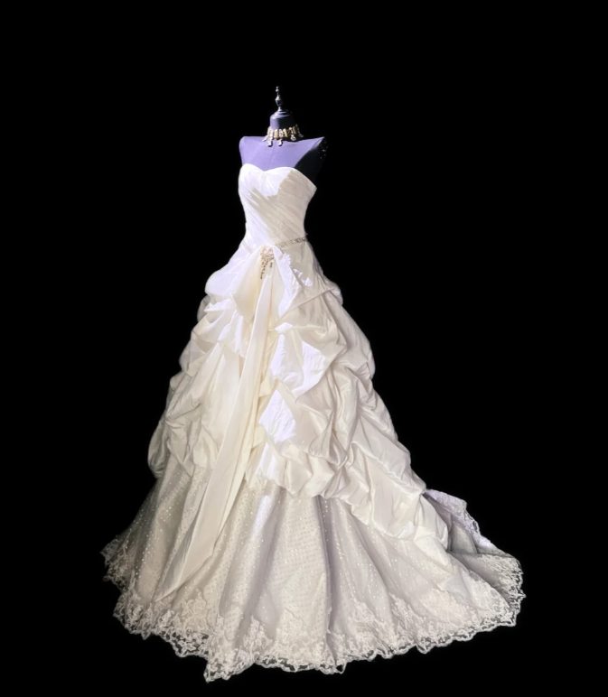 Gorgeous Strapless Satin Lace Pleated White Formal Wedding Dress Long Bridal Dress D550