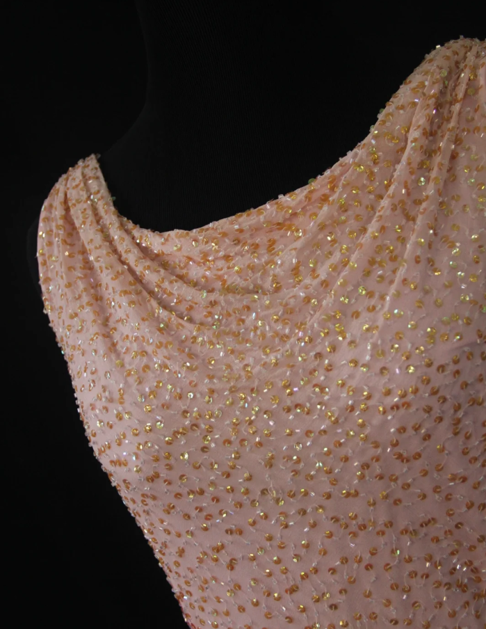 Glamorous Sleeveless Ombre Pink Satin Beaded Mermaid Long Evening Gown Birthday Outfits D2283