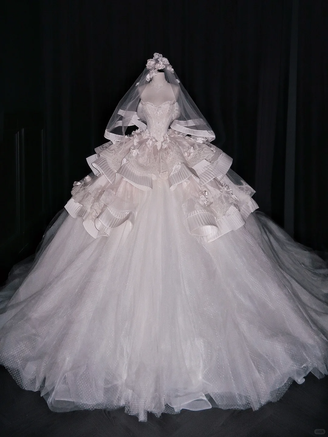 Glamorous Strapless White Tulle Lace Floral Long Wedding Dress With Veil D3074