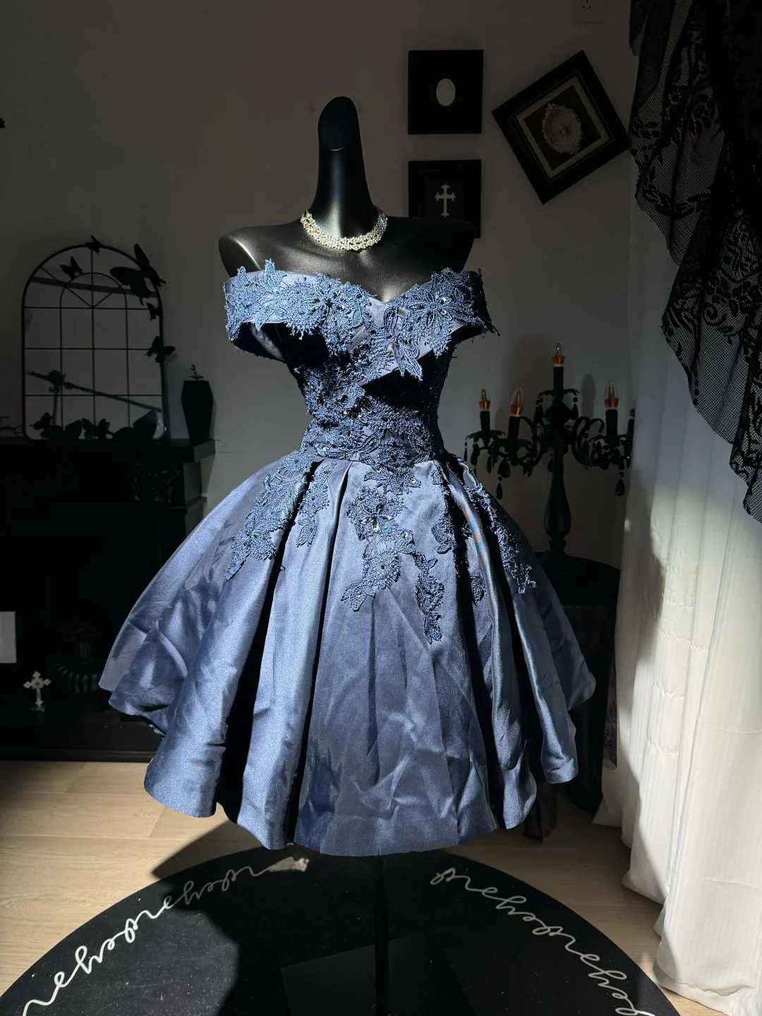 Elegant Navy Blue Off The Shoulder Satin Appliques A Line 7th Grade Homecoming Dress Short Prom Dress D3018
