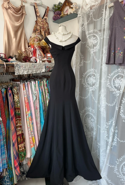 Classy V Neck Black Satin Off The Shoulder Mermaid Party Dress Long Wedding Guest Dress D1670