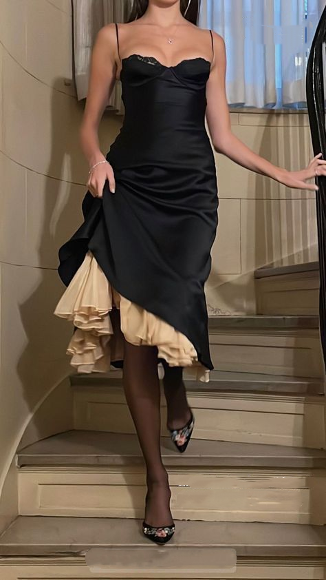Elegant Black Spaghetti Straps Satin Tulle Mermaid Long Party Dress Evening Gown D4290
