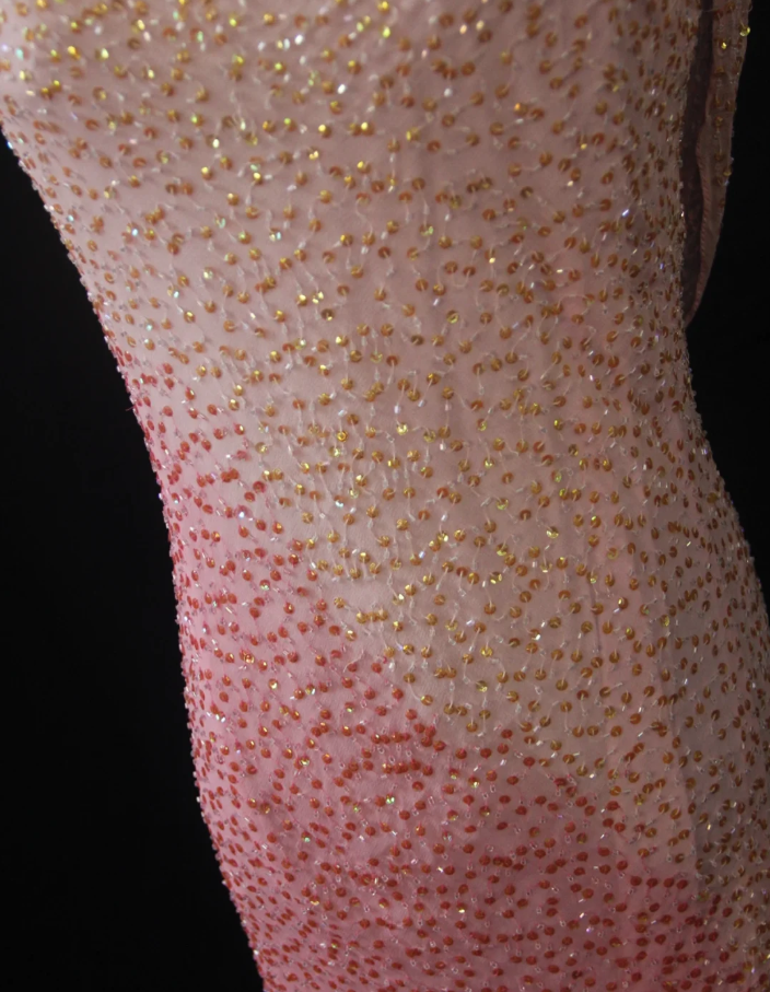 Glamorous Sleeveless Ombre Pink Satin Beaded Mermaid Long Evening Gown Birthday Outfits D2283