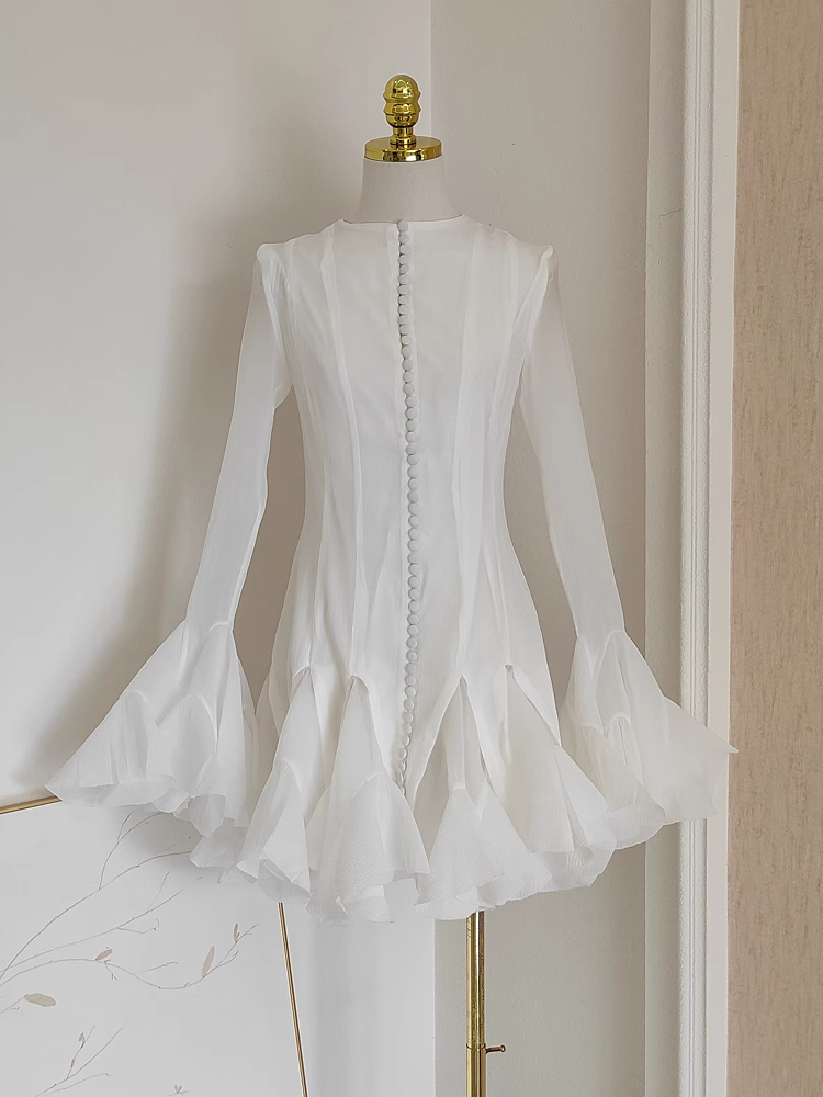 Cute Sheath Scoop Neckline White Long Sleeves Short Homecoming Dresses Birthday Outfits SD369