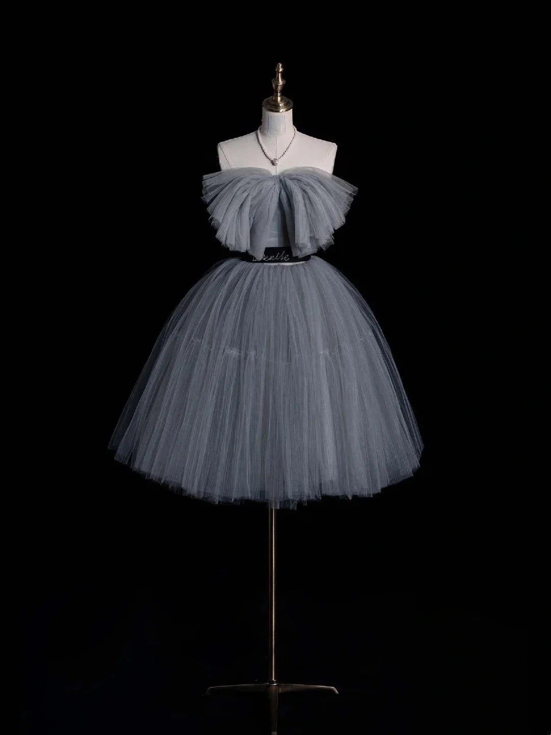 Simple Strapless Gray Tulle Short 16th Birthday Outfits Middle School Homecoming Dresses D4273