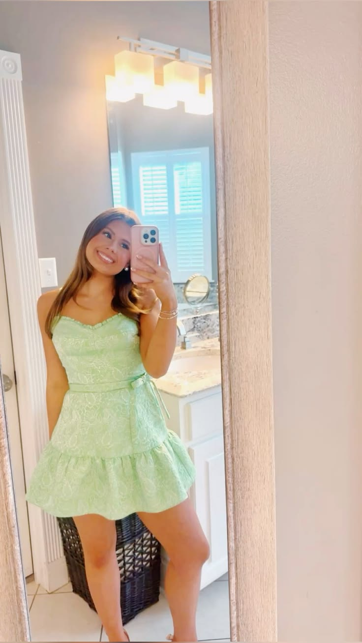 Chic Mint Green Satin A Line Short 7th Grade Homecoming Dress,Strapless Mini 16th Birthday Outfits D3919