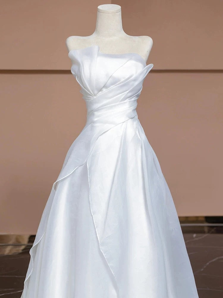 Aesthetic Ball Gown Strapless White Long Wedding Dresses Brides Dress S3804