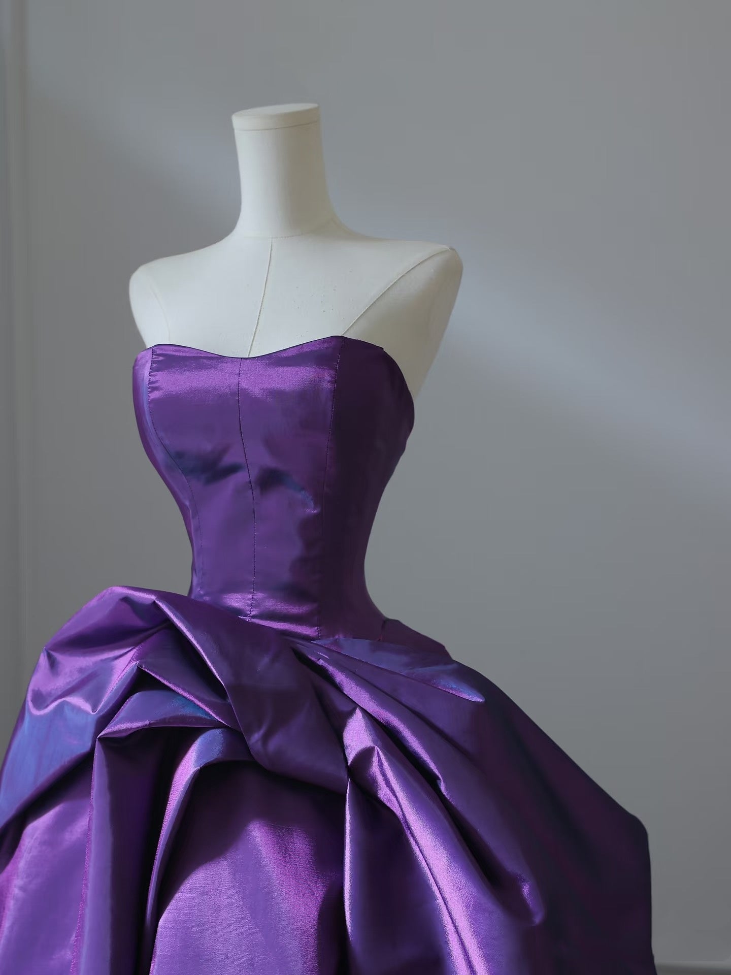 Pretty Ball Gown Strapless Grape Satin Long Prom Dresses Evening Gowns S3867