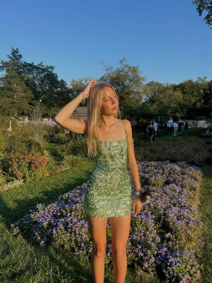 Gorgeous Green Satin Sequin Short Graduation Homecoming Dress,Spaghetti Straps Sheath Short 17th Birthday Outfits D3970
