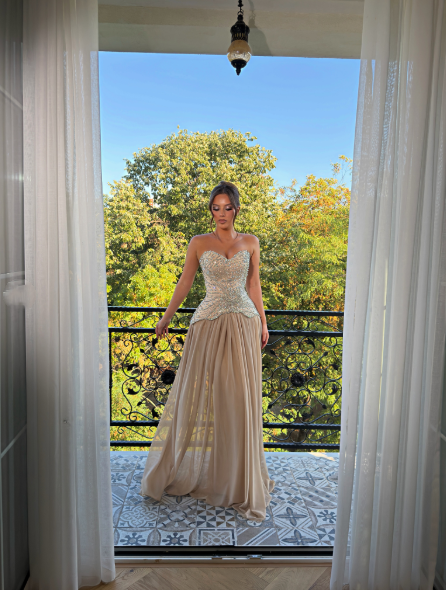 Glamorous Strapless Chiffon Beaded A Line Evening Dress Champagne Long Party Gown D5255