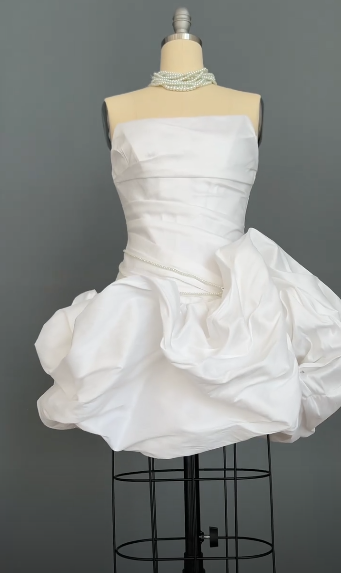 Fashion Strapless Satin Pleated A Line Short 6th Grade Homecoming Dress,White Short 18th Birthday Dress D4022