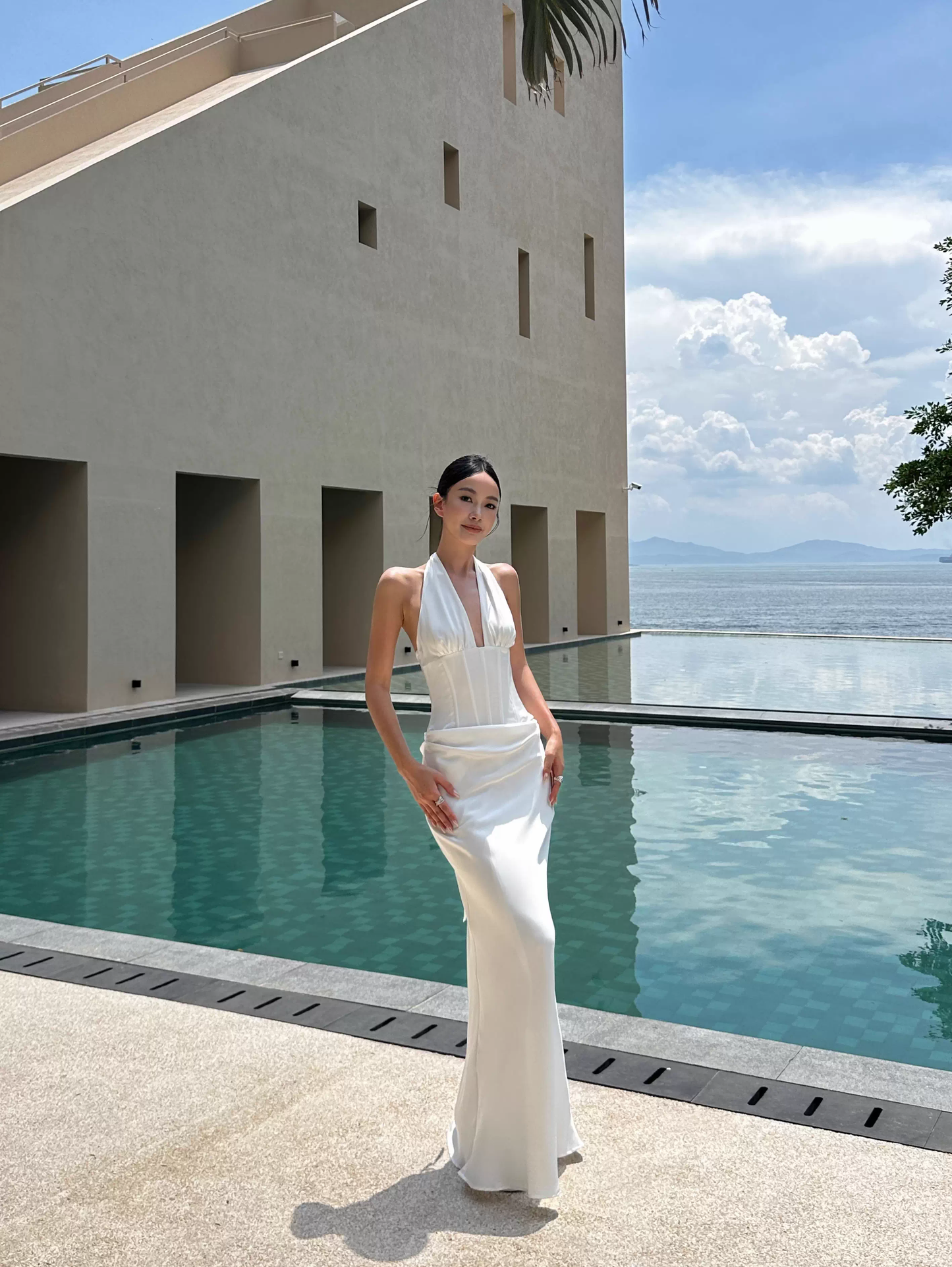 Classy White Halter Satin Mermaid Long Evening Dress Birthday Prom Dress Party Gown D2088