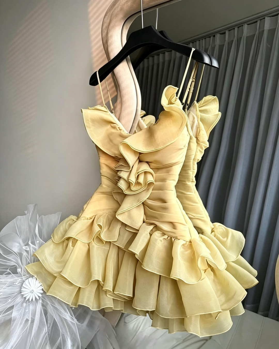 Cute Spaghetti Straps Yellow Tulle Pleated Ruffles A Line Short Graduation Homecoming Dress D3908