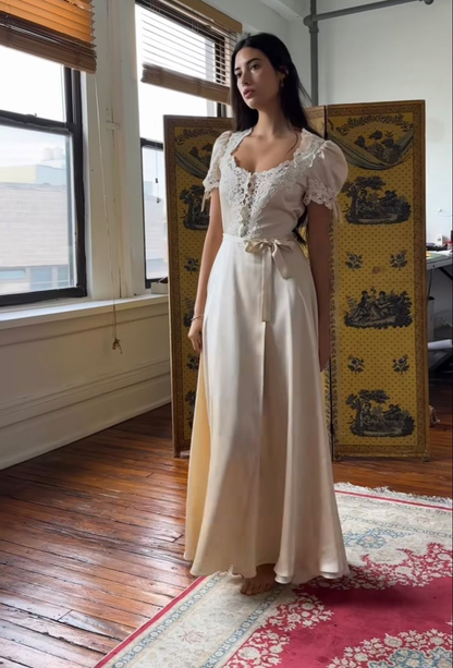 Pretty Lace Satin Slit A Line Long Party Dress Light Champagne Long Birthday Prom Gowns D5116