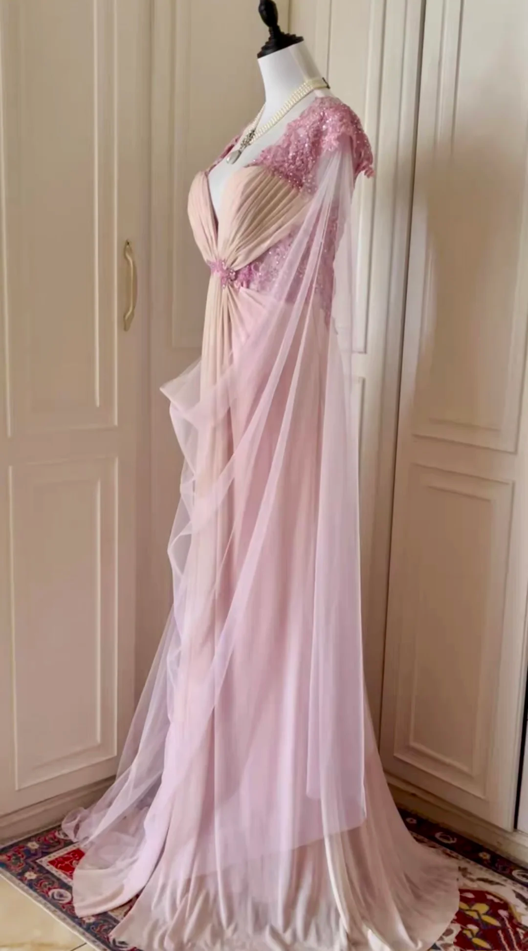 Charming V Neck Chiffon Lace Appliques Beaded Mermaid Long Evening Dress,Pink Party Gown D3094