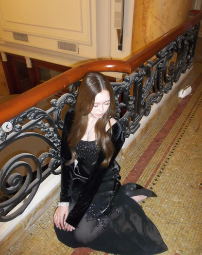 Stylish Black Spaghetti Straps Satin Tulle Appliques Beaded Long Party Dress Evening Dress With Cardigan D1944