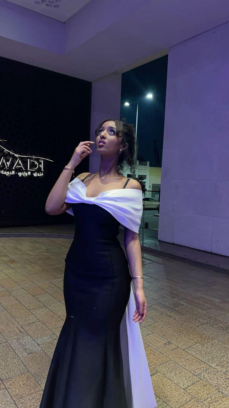 Elegant Bow Off The Shoulder Satin Mermaid Long Party Dress Black Long Birthday Evening Dress D4574