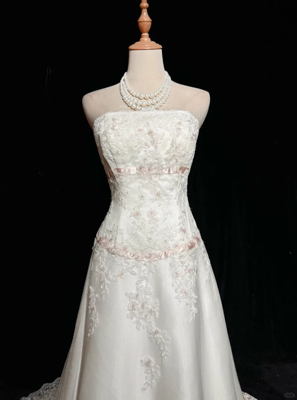 Pretty White Strapless Satin Appliques Long Wedding Dress D2835