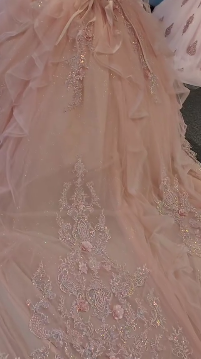 Charming Pink Off The Shoulder Tulle Sequin Appliques Princess Quinceanera Dress Sweet 17 Dress D1633
