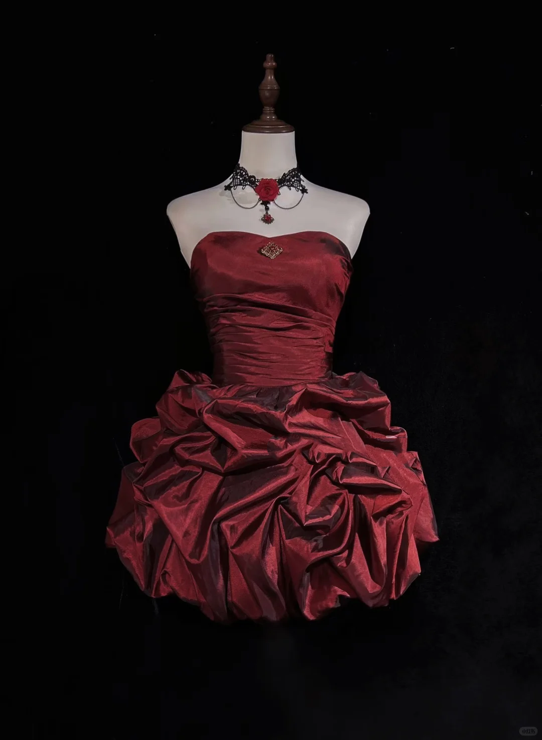 Vintage Burgundy Strapless Satin Pleated A Line Short Birthday Dress Homecoming Dress D3358