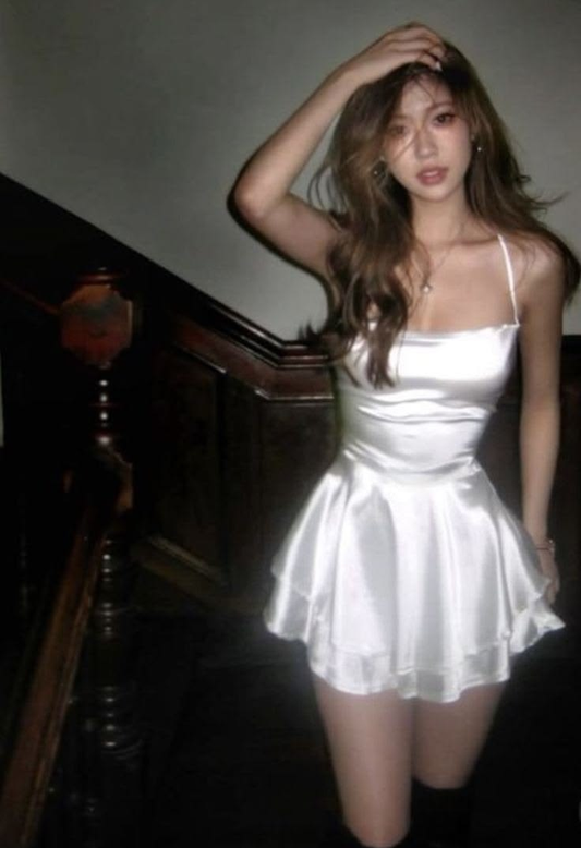 Sexy White Satin Layered A Line Short 8th Grade Homecoming Dress Backless Cocktail Dress D2816
