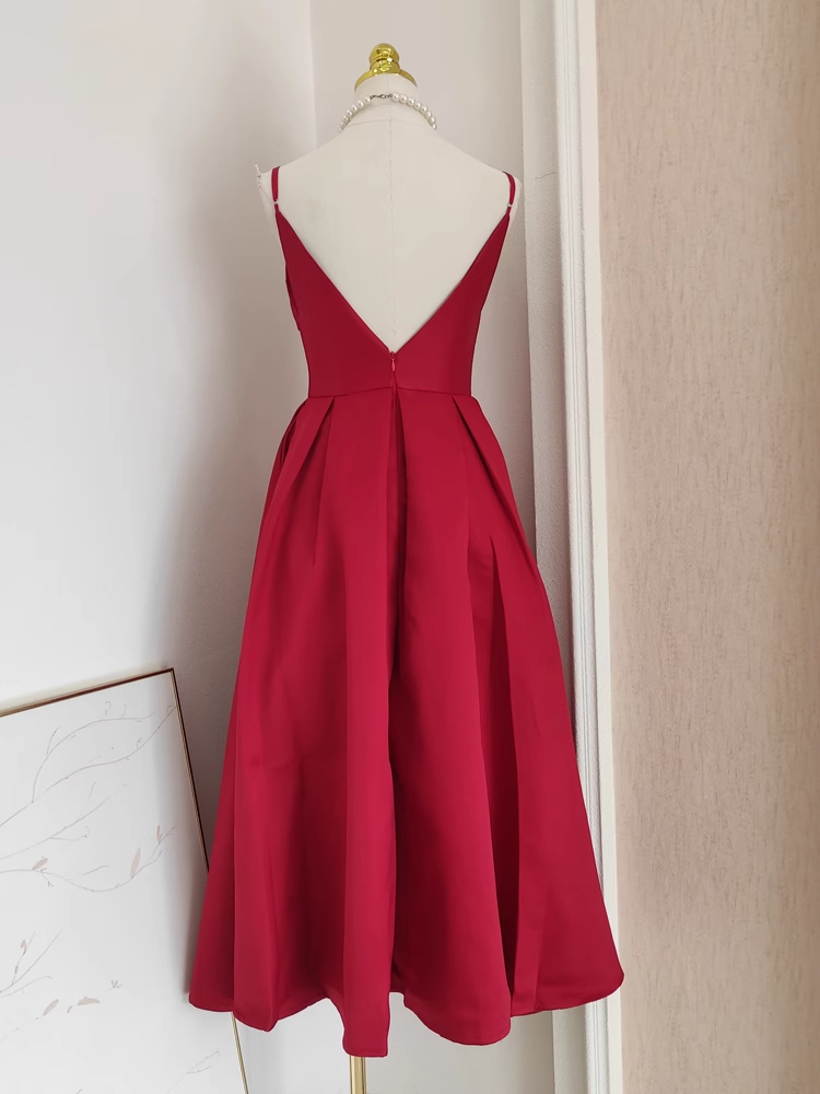 Sexy A line Spaghetti Straps Red Vacation Dress Satin Women Birthday Dresses SD442