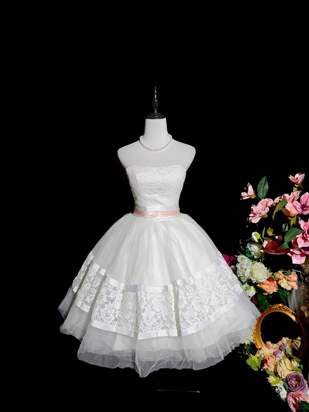 Sweet Strapless Lace Tulle Short Birthday Outfits,White Short 9th Grade Homecoming Dress D3164