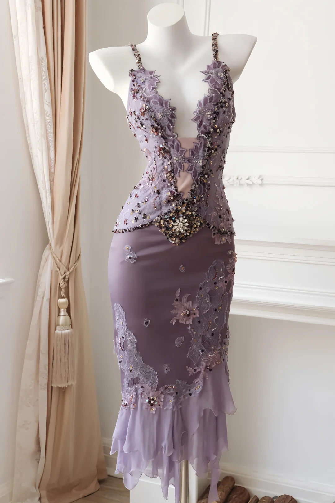 Classy Spaghetti Straps Satin Lace Beaded Sheath Long Party Dress Purple Evening Gown D2710