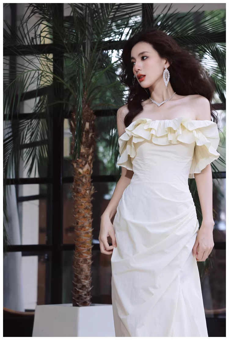 Elegant Beige Strapless Satin Pleated Mermaid Slit Long Evening Dress Birthday Party Dress With Bow D2418