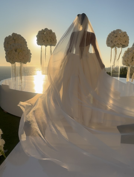 Elegant White Spaghetti Straps Satin Ball Gown Long Wedding Dress D1274
