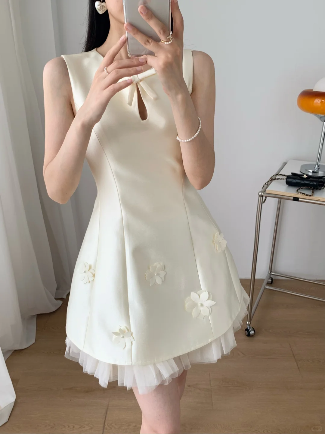 Cute Off White Satin Tulle Appliques A Line Short 16th Birthday Outfits Formal Graduation Homecoming Dress D2793