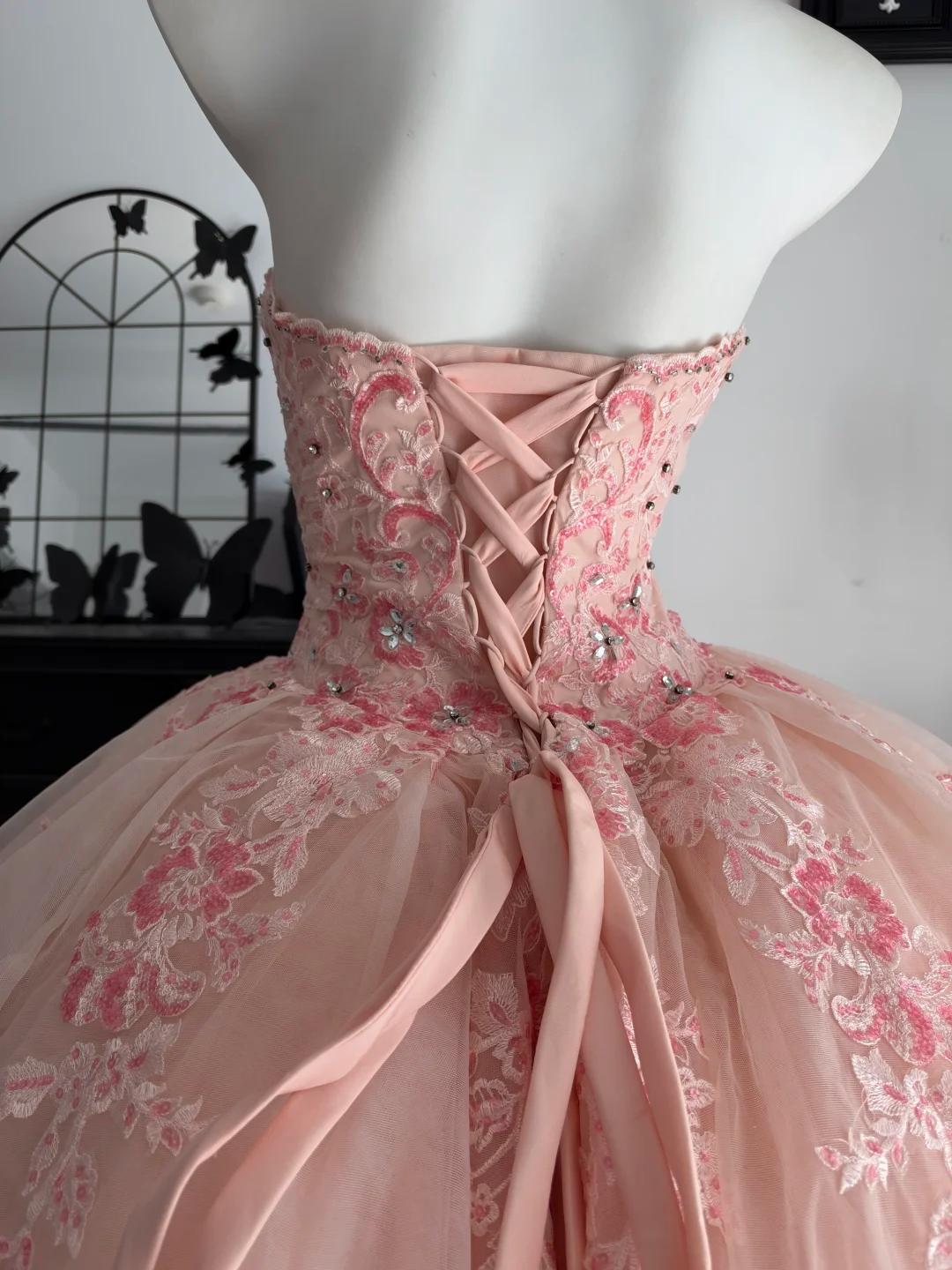 Elegant Sweetheart Neck Ball Gown Pink Tulle Lace Appliques Beaded Quinceanera Dress Sweet 15 Dress D4705