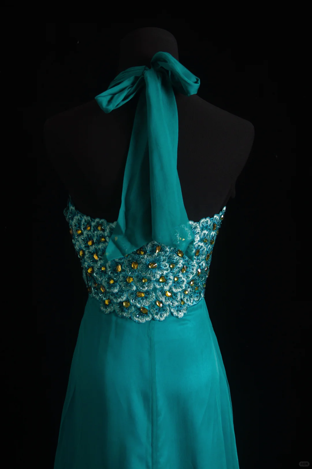 Elegant Peacock Green Halter Chiffon Embroidery Beaded Long Party Dress Evening Gown D2860