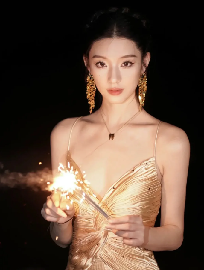 Fashion Spaghetti Straps V Neck Gold Satin Pleated Long Evening Dress Formal Wedding Guest Dress D2263