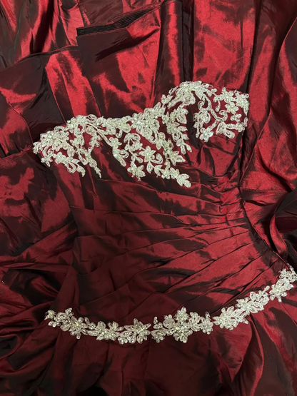 Vintage Strapless Ball Gown Burgundy Satin Layered Formal Quinceanera Dress Sweet 16 Dress With Appliques D2018