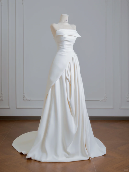 Elegant Strapless Ball Gown White Satin Pleated Long Wedding Dress D2506