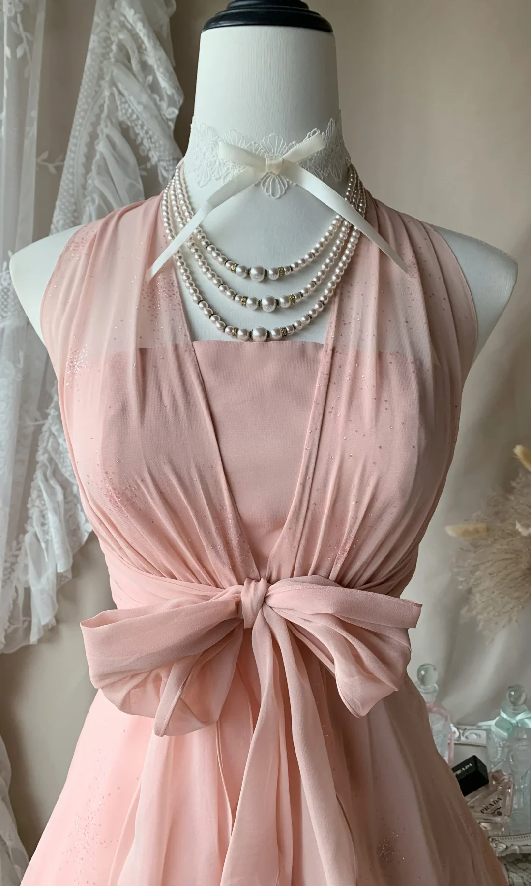 Pretty Halter Chiffon Sequin Short Birthday Outfits,Pink Graduation Homecoming Dress D3178