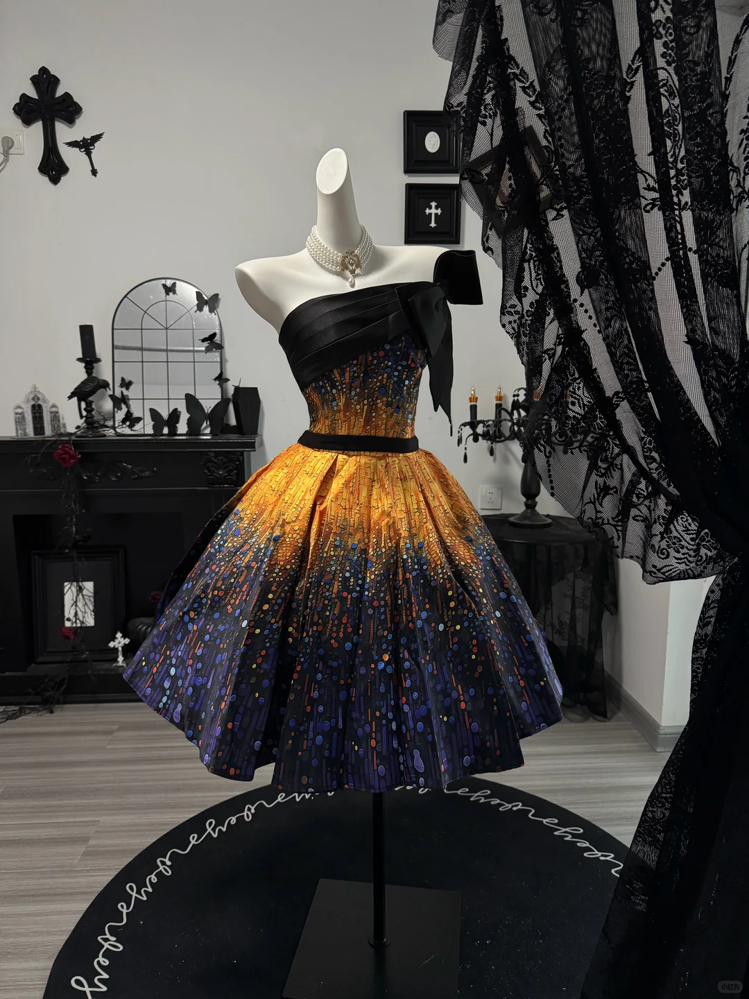 Chic Strapless Satin Short Party Dress Homecoming Dress D4711