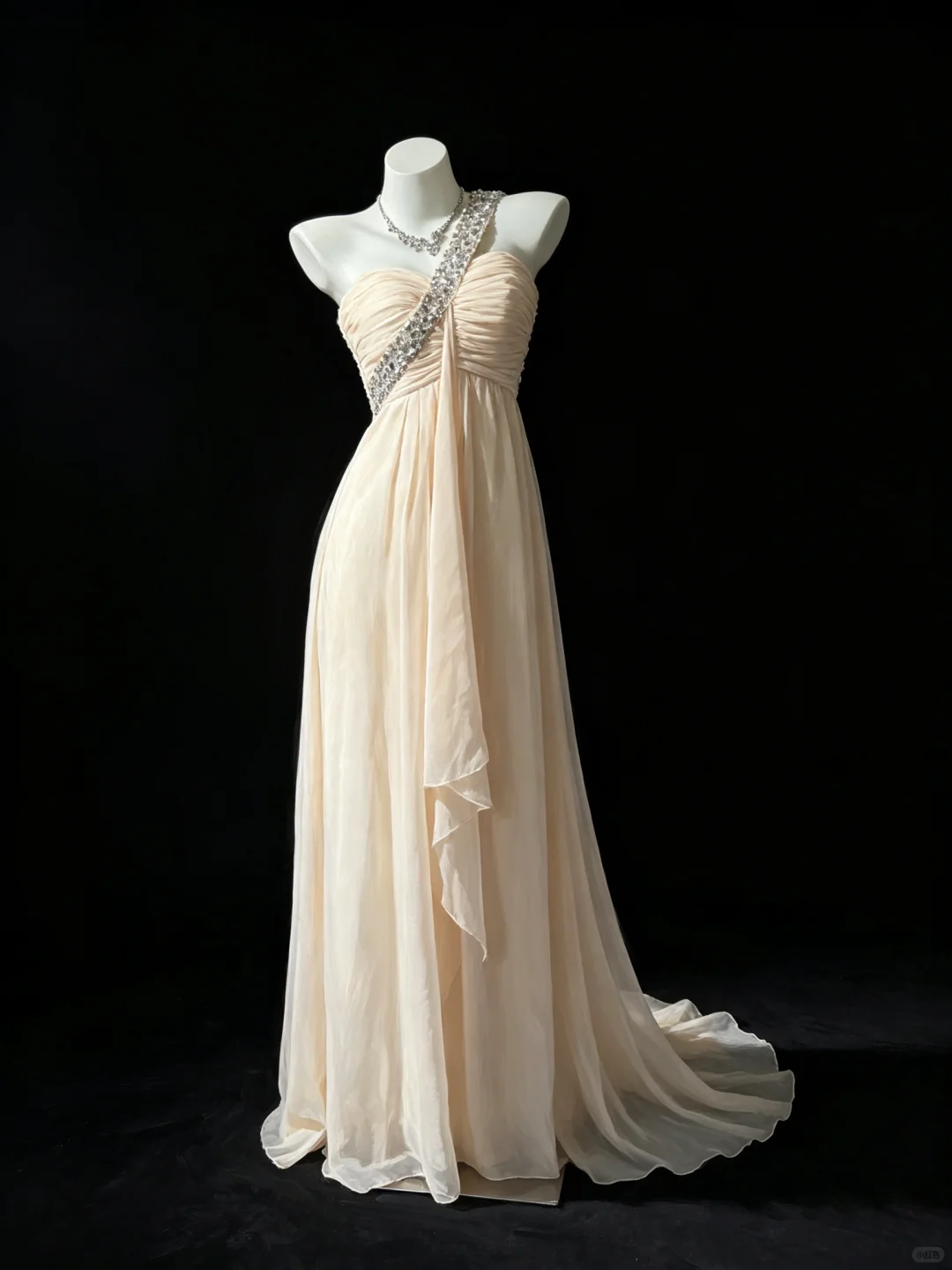 Elegant Nude Apricot Chiffon Beaded Party Dress One Shoulder Evening Dress D5262